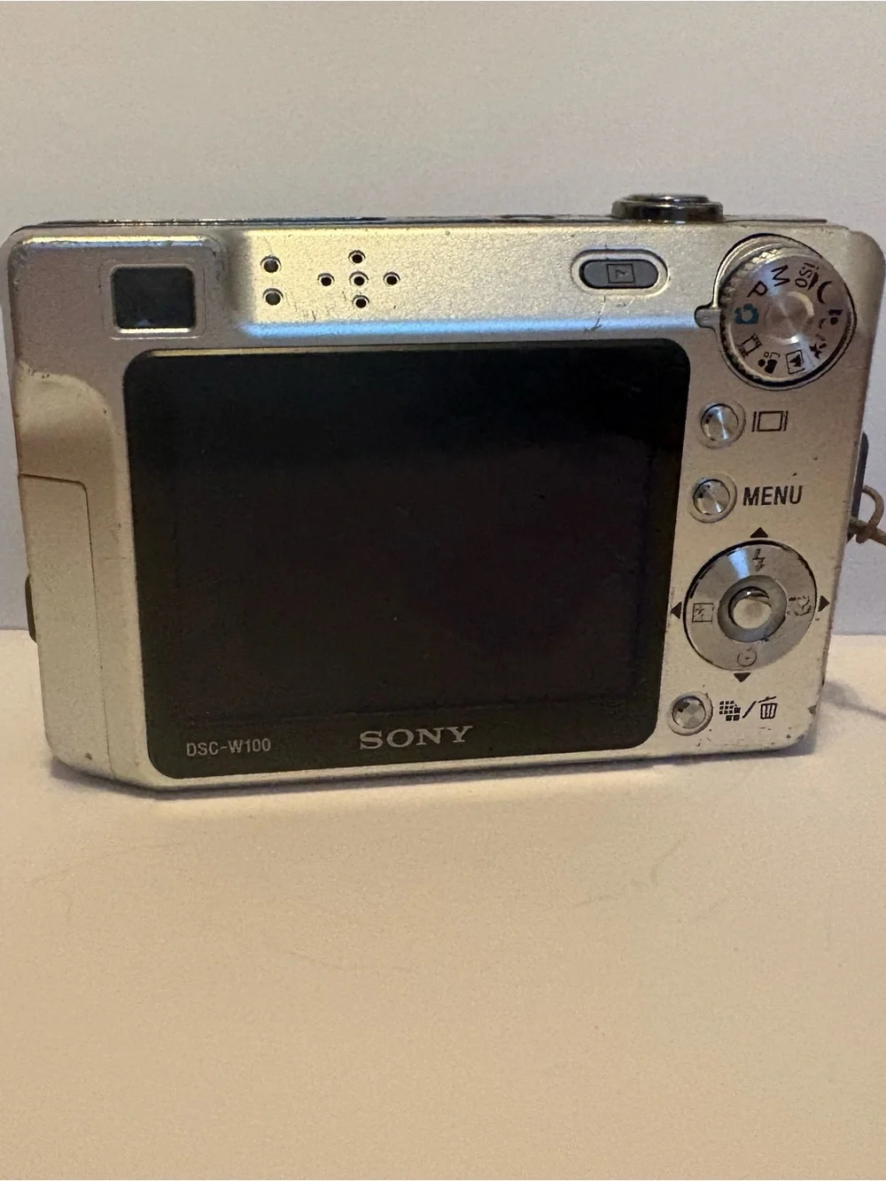 Sony Cybershot DSC W100 Silver 505559 (For Parts Only)